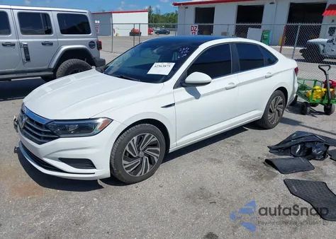 2021 Volkswagen Jetta 1.4T Sel from USA, damaged, VIN 3VWE57BU2MM047028